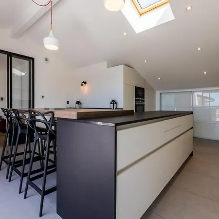 Keyweek Irrika Duplex Facing The Ocean With Terrace In Apartment *