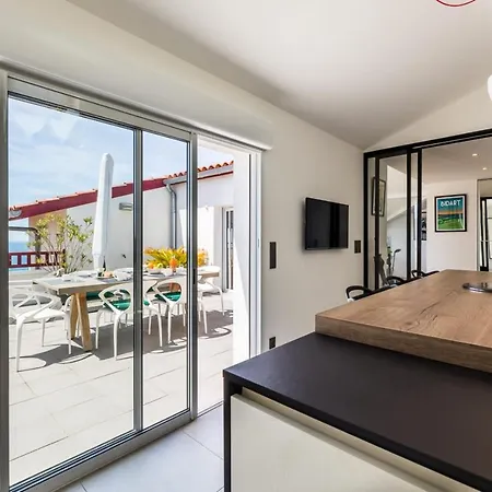 Keyweek Irrika Duplex Facing The Ocean With Terrace In Appartement *